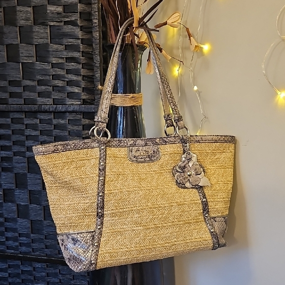 Coach Straw Snake Embossed - Picture 1 of 8